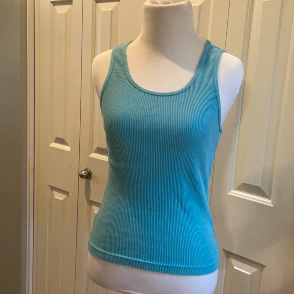 Women’s tank top size small